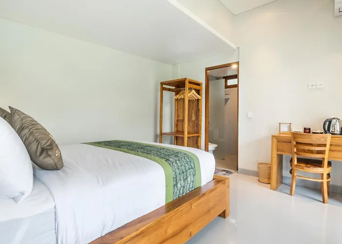 Khandra Kutuh Apartamento *
