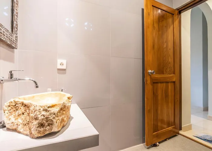 Khandra Kutuh Apartamento